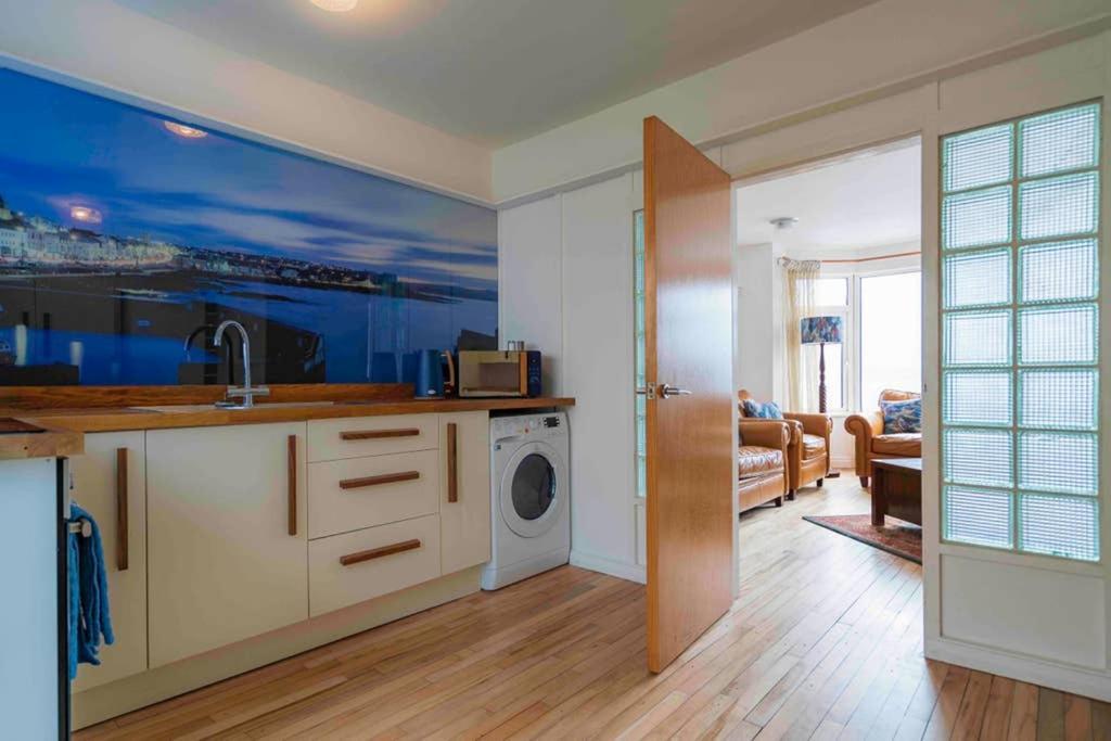 The Porthole Apartment Portstewart Exterior photo